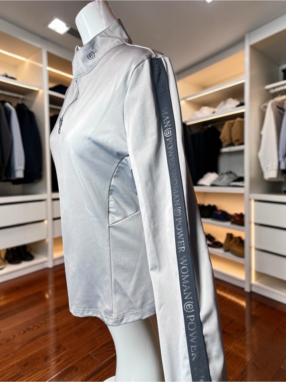 Equestrian Stockholm Women's Light Grey Long-Sleeve Zip Top - Picture 5 of 12